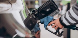 Чому восени потрібно тримати бак повним: головна порада для кожного водія