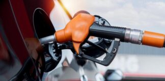 Чому повна заправка небезпечна для старих авто та гібридів