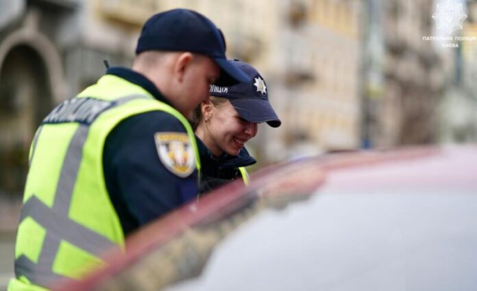 Названо 6 правил, щоб не привертати увагу поліції на дорозі