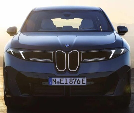 BMW iX3 став “Автомобілем року” за версією Top Gear