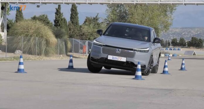 251123-30130-1-E4gZL Honda HR-V e:HEV пройшла випробування «Лосиний тест»