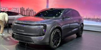 Audi представила свій перший електрокросовер без фірмових кілець