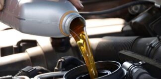 Експерт розповів, при якій температурі двигун із мастилом 5W-30 та 5W-40 виходить з ладу