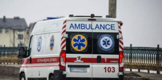 Як правильно поступитися дорогою швидкій: правила і штрафи