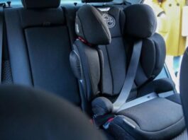 В Україні штрафуватимуть батьків за перевезення дітей без автокрісла