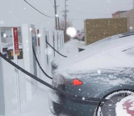 Експерт розвіяв міфи про втрату всіх переваг електромобіль взимку Експерт розвіяв міфи про втрату всіх переваг електромобіль взимку