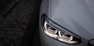 ТОП-10 опцій автомобілів з минулого, які випередили свій час