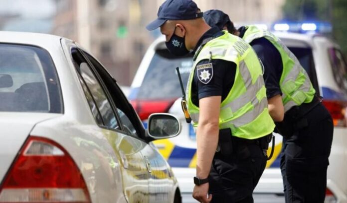 Screenshot_11 Чому поліція може зупинити навіть “правильного” водія