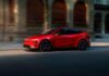 Tesla починає поставки оновленого Model Y Performance
