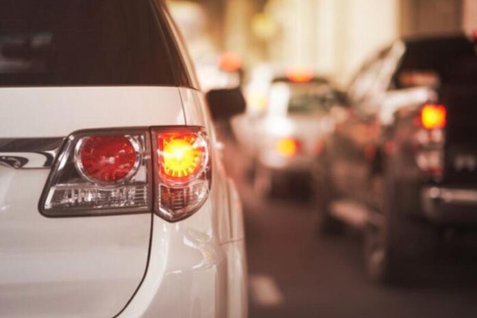 Як уникнути штрафу за неправильне використання покажчиків повороту