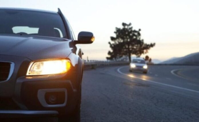 Чому штраф за вимкнене вдень ближнє світло є незаконним