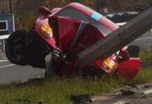 У Києві розбили розкішний Porsche 911 GTS (ФОТО)