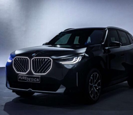 Компанія BMW випустила версію X3 Pure Design із заднім приводом Компанія BMW випустила версію X3 Pure Design із заднім приводом