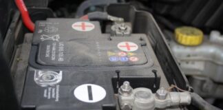 Автоелектрик пояснив, чи варто ставити більш потужний акумулятор на авто