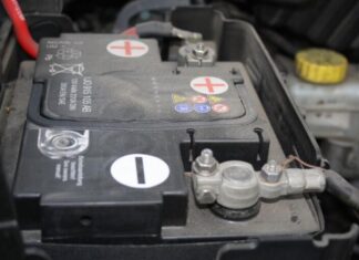 Автоелектрик пояснив, чи варто ставити більш потужний акумулятор на авто Автоелектрик пояснив, чи варто ставити більш потужний акумулятор на авто