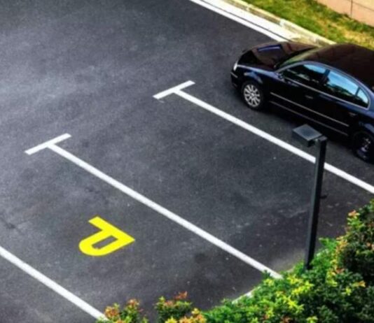 Автоінструктор розповів про найпоширеніші помилки водіїв при паркуванні