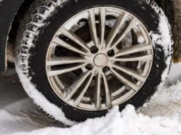 Експерти пояснили, який тиск має бути у зимових шинах
