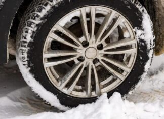 Експерти пояснили, який тиск має бути у зимових шинах