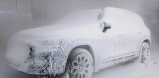 Mercedes показав інтер'єр нового електричного GLB із запасом ходу до 650 км