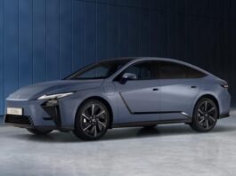 ТОП-10 найнадійніших середньорозмірних седанів, які служать роками ТОП-10 найнадійніших середньорозмірних седанів, які служать роками