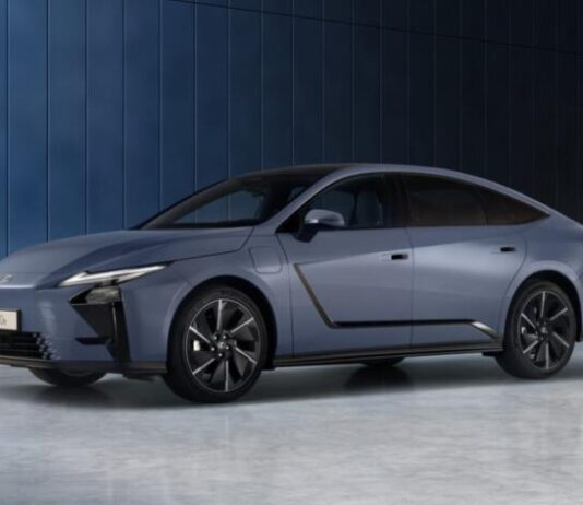 ТОП-10 найнадійніших середньорозмірних седанів, які служать роками ТОП-10 найнадійніших середньорозмірних седанів, які служать роками