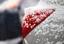 Експерт пояснив, що робити водіям на літніх шинах під час перших морозів Експерт пояснив, що робити водіям на літніх шинах під час перших морозів