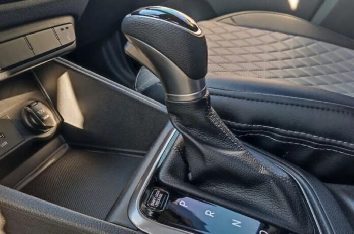 Screenshot_17 Експерти пояснили, як авто реагує на включення задньої передачі на ходу