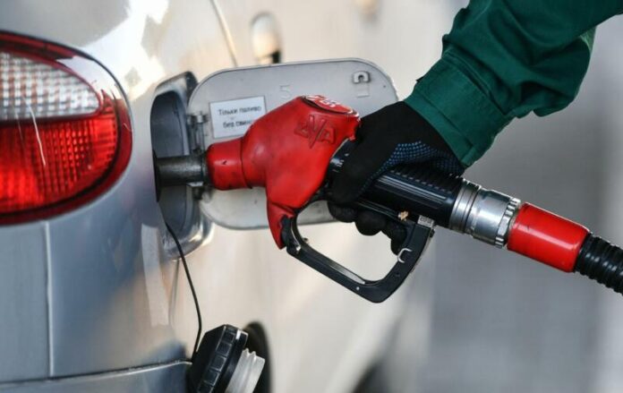 В Україні знову зростають ціни на пальне: бензин подорожчає на 1–2 грн за літр