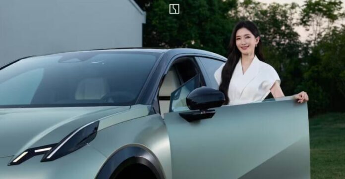 Zeekr X 2026 розкрили на офіційних фото перед презентацією