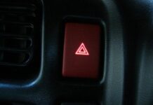 Штраф за аварійку при зупинці автомобіля поліцією