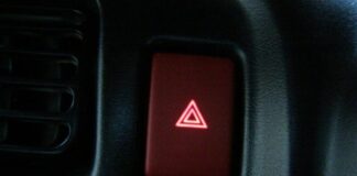 Штраф за аварійку при зупинці автомобіля поліцією