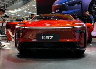 Toyota і Nissan масово інтегрують китайські технології у свої моделі Toyota і Nissan масово інтегрують китайські технології у свої моделі