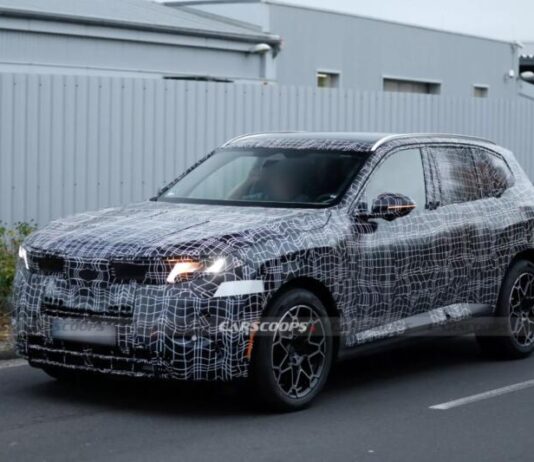 BMW X5 проходить тести з новими фарами та гігантським панорамним дисплеєм BMW X5 проходить тести з новими фарами та гігантським панорамним дисплеєм