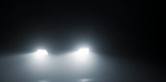 Чому LED-фари кросоверів і позашляховиків засліплюють