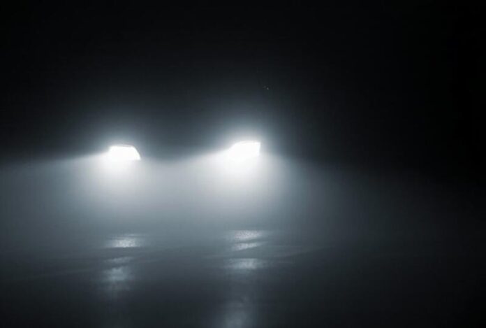 Чому LED-фари кросоверів і позашляховиків засліплюють