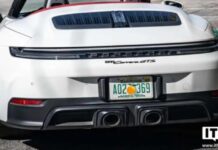 Porsche переглядає стратегію: електромобілі більше не домінують