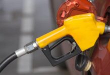 Чи варто переплачувати за преміум-бензин: поради автомеханіка Чи варто переплачувати за преміум-бензин: поради автомеханіка