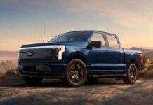 Ford запатентувала систему освітлення для дистанційного керування під час паркування