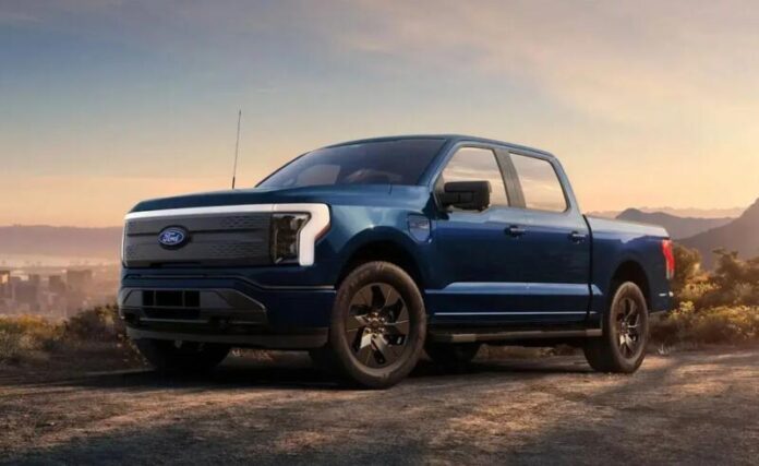 Ford запатентувала систему освітлення для дистанційного керування під час паркування