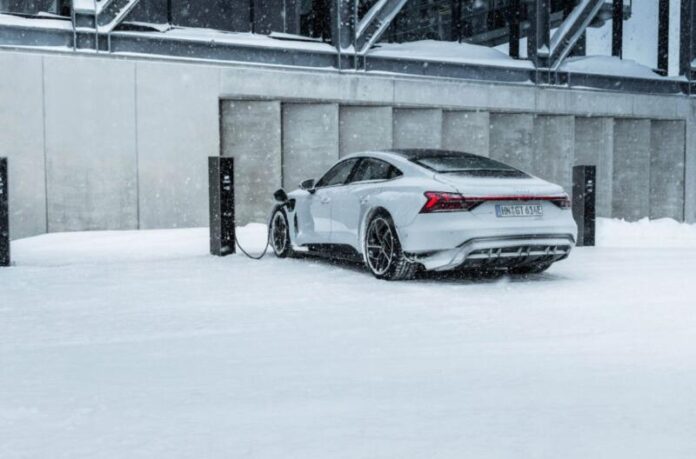 Чому запас ходу електромобіля падає взимку і як цього уникнути