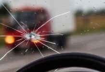 Штрафи за тріщини на склі: що потрібно знати українським водіям