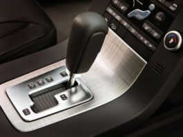 Автомеханік назвав головні помилки водіїв при користуванні АКПП Автомеханік назвав головні помилки водіїв при користуванні АКПП