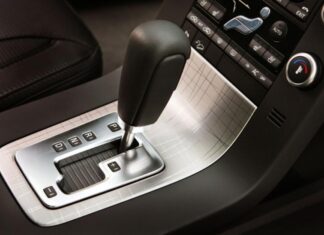 Автомеханік назвав головні помилки водіїв при користуванні АКПП Автомеханік назвав головні помилки водіїв при користуванні АКПП
