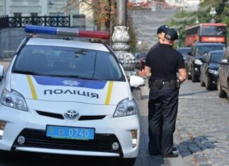 Поліція не може зупиняти автомобілі без доказів порушення