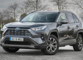 Комфорт під питанням: що не подобається власникам Toyota RAV4