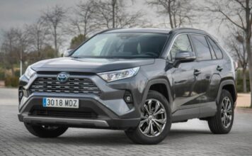 Комфорт під питанням: що не подобається власникам Toyota RAV4