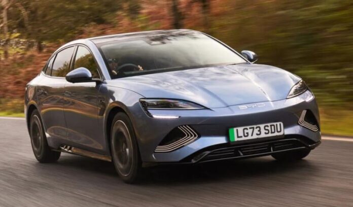 Продажі нових авто в Україні зросли на 33%: лідирує китайський BYD