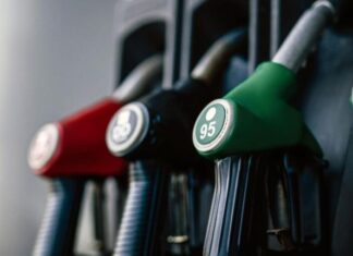 Чим небезпечна їзда з мінімальною кількістю пального у баку Чим небезпечна їзда з мінімальною кількістю пального у баку