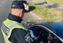 Як поліцейські розпізнають брехню водіїв під час перевірки