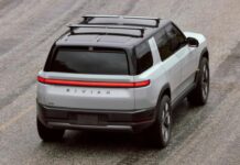 Rivian відмовляється від гібридів: компанія залишиться повністю електричною Rivian відмовляється від гібридів: компанія залишиться повністю електричною